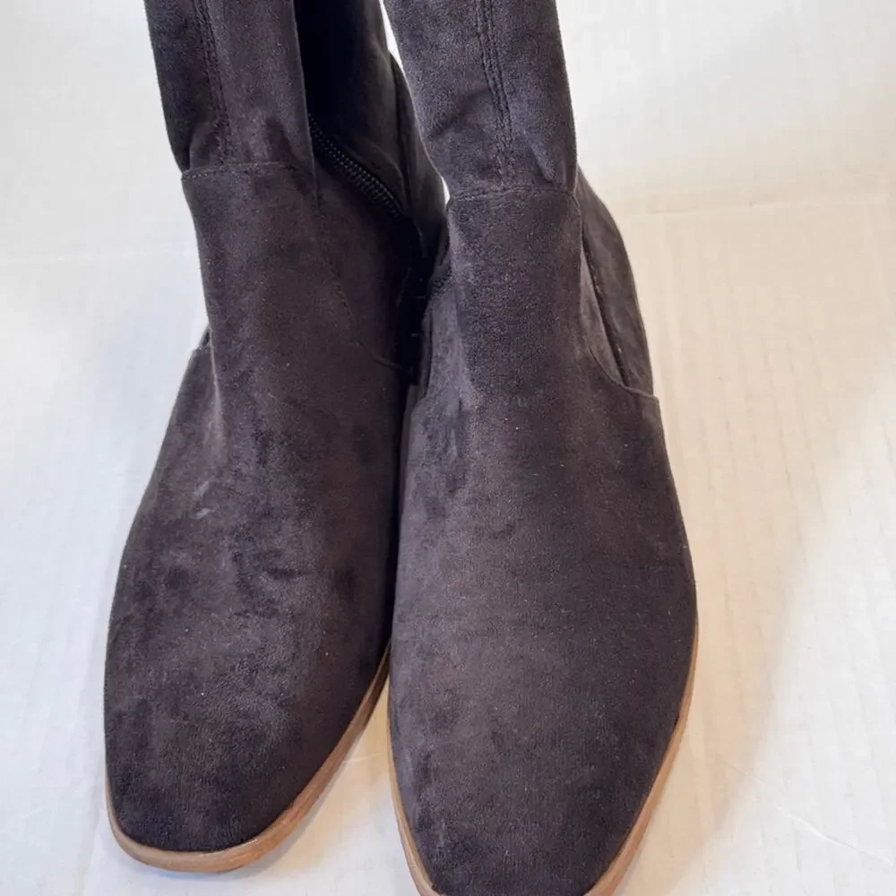 Mi.im Faux Grey Suede Leather Knee High Boots Womens 8 Fall Casual Classic